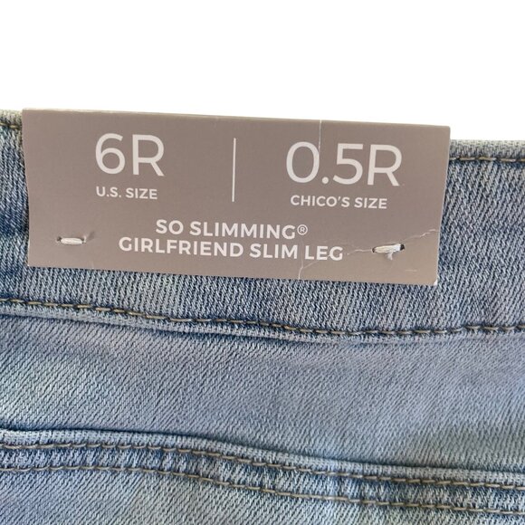 Chico's So Slimming Girlfriend Jeans Slim Ankle Leg Size 0.5 US 6 Indigo Wash - Picture 5 of 8